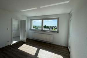 Kernsanierte 2-Zimmer-Wohnung mit Aufzug, PKW-Stellplatz & Blick ins Grüne über die Dächer von BS – Hannoversche Straße 9c, 38116 Lehndorf-Watenbüttel, Braunschweig – Vorschaubild 5