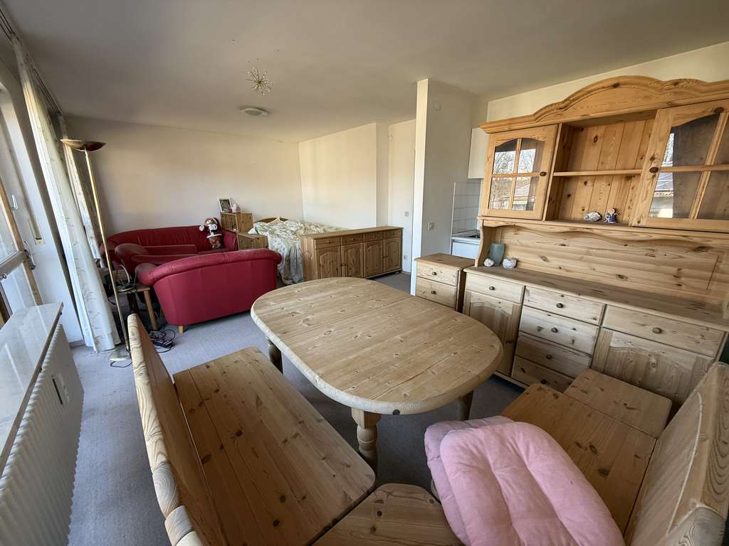 Immobilie in Bergen - Platz an der Sonne: Charmantes 1-Zimmer-Apartment im 1. OG,mit XXL Balkon - Bild 3