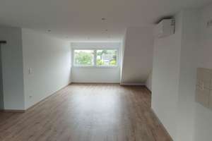 Charmante 2,5-Zimmer Dachgeschosswohnung in Köln-Dünnwald – Hadwigasrraße 6, 51069 Dünnwald, Köln – Vorschaubild 5
