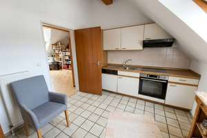 Lichtdurchflutete Dachgeschosswohnung mit Charme & Balkon in Spielstraße in Innenstadtnähe – Waterloostr. 5, 65195 Westend / Bleichstraße, Wiesbaden – Vorschaubild 6