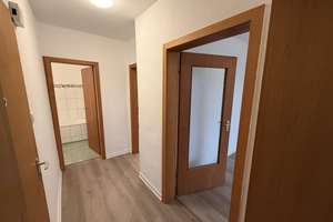 Frisch renovierte Wohnung im Zweifamilienhaus mit Garten direkt an der Regattabahn in DU-Wedau – Rüsternstr 9, 47279 Wedau, Duisburg – Vorschaubild 4