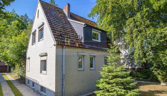 Bild von Die Lage entscheidet! Weitläufiges Grundstück mit Hausbestand im Erhaltungsgebiet von Blankenese