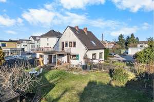 Charmantes Einfamilienhaus in Kreuzau: Wohnen & Bauen – Die vollständige Adresse der Immobilie erhältst du vom Anbieter., 52372 Kreuzau – Vorschaubild 3