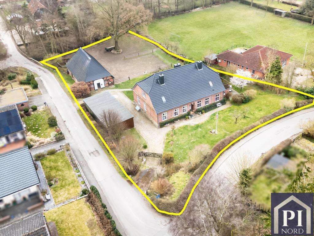 Immobilie in Köhn - Historisches Schulhaus nahe der Ostsee – Exklusiv saniert mit 350 m² Wohnfläche, Nebengebäude & P... - Bild 3