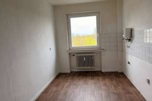 Helle 4-Zimmer-Wohnung mit BALKON und Wannenbad – Jaspersstraße 9, 42719 Wald, Solingen – Vorschaubild 10