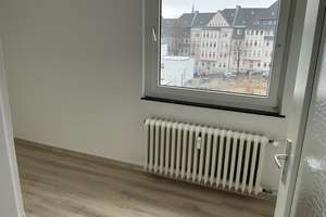 Was für eine Aussicht: einzugsbereite 3-Zimmer-Wohnung im 4. OG in Hagen Wehringhausen – Ewaldstraße 8, 58089 Wehringhausen, Hagen – Vorschaubild 8