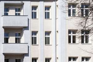 3-Zimmer-Altbauwohnung mit modernisierter Gebäudehülle und viel Wohnkomfort in Pankow! – Berliner Allee 255, 13088 Weißensee, Berlin – Vorschaubild 1