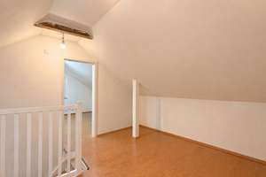 6 Zimmer! Charmantes Einfamilienhaus mit Dachterrasse und viel Platz für die ganze Familie in Leuben – Die vollständige Adresse der Immobilie erhältst du vom Anbieter., 1259 Großzschachwitz, Dresden – Vorschaubild 12