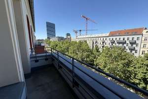 Stilvolle 3-Zimmer-Altbauwohnung mit zwei Balkonen an der Warschauerstr. – Die vollständige Adresse der Immobilie erhältst du vom Anbieter., 10243 Friedrichshain, Berlin – Vorschaubild 13