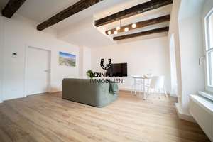 Sanierte und möblierte 2-Zimmer-Wohnung in der Altstadt - ab 1 Monat zu mieten. Frei ab 01.11. – 93047 Innenstadt, Regensburg – Vorschaubild 1