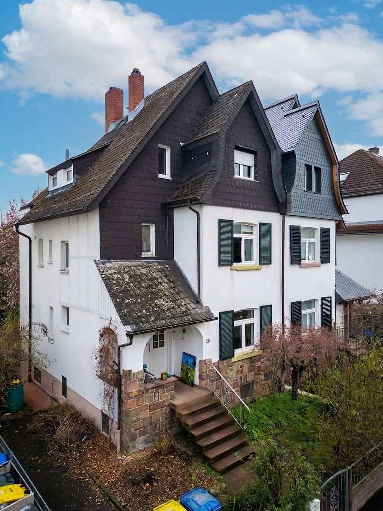 Immobilie in Bad Nauheim - Doppelhaushälfte mit Garten in gefragter Lage - Bild 0