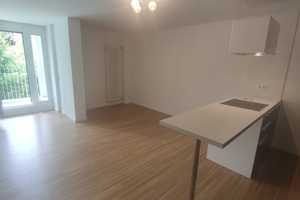Großzügiges 1-Zimmer-Apartment mit Balkon ab dem 01.08.2025 – Klenzestraße 27, 93051 Regensburg – Vorschaubild 2