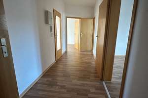 Charmante Dachgeschosswohnung in historischem Gebäude in Chemnitz – Geibelstraße 15, 9127 Gablenz, Chemnitz – Vorschaubild 2