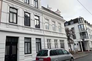 Gemütliches Mehrfamilienhaus in zentraler Lage – Die vollständige Adresse der Immobilie erhältst du vom Anbieter., 27576 Lehe, Bremerhaven – Vorschaubild 2