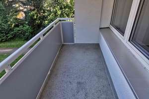 Top 3-Zi.-Whg. mit Balkon in modernisiertem Mietshaus – Bergmannstr. 183, 45886 Ückendorf, Gelsenkirchen – Vorschaubild 2