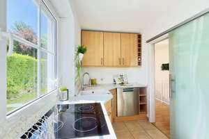 RUHIG & GRÜN IM MÄRCHENVIERTEL – Charmantes Haus-im-Haus mit sonnigem Garten – Die vollständige Adresse der Immobilie erhältst du vom Anbieter., 81739 Waldperlach, München – Vorschaubild 3