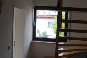 Ruhige 3,5-Zimmer-Maisonettewohnung mit Balkon, Küche, Kachelofen, Garage – Holtzendorffstraße 7, 81549 Südgiesing, München – Vorschaubild 15