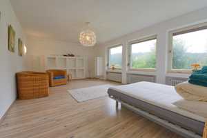 Großzügige Villa in exklusiver Waldrandlage auf sonnigem Grundstück – Aachen (Kreis) – Vorschaubild 9