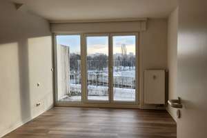 3 - 1. OG rechts Zimmer 3 WG-Zimmer mit Balkon in Böblingen – möbliert oder unmöbliert