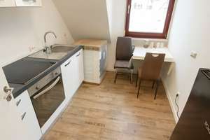 Sanierte Altbauwohnung mit Außenstellplatz in zentraler Lage von Villingen-Schwenningen – Neckarstraße 19, 78056 Schwenningen, Villingen-Schwenningen – Vorschaubild 8