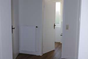 Erstbezug nach umfassender Renovierung – stilvolle Altbauwohnung mit hohen Decken und historischen S – Gartenstraße 58, 76135 Südweststadt, Karlsruhe – Vorschaubild 4