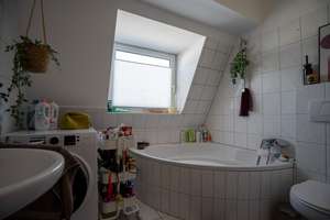 Attraktive Kapitalanlage: 5,0 % Bruttojahresrendite – DG-Wohnung mit Balkon & Stellplatz – Die vollständige Adresse der Immobilie erhältst du vom Anbieter., 52249 Eschweiler – Vorschaubild 5