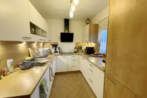 Helle 4-Zimmerwohnung inkl. hochwertiger EBK, Balkon und TG-Stellplatz in Hannover-Hägewiesen! – Hannover – Vorschaubild 3