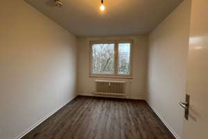 Gut geschnittene 3-Zimmer-Wohnung mit Balkon sucht Mieter – Breslauer Straße 44, 34123 Waldau, Kassel – Vorschaubild 5