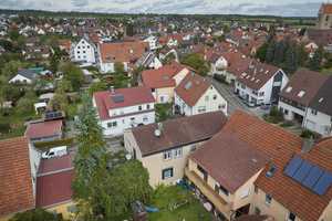 Viel Wohnraum für zwei Familien: Solides, großzügig dimensioniertes Haus in Ofterdingen – Tübingen (Kreis) – Vorschaubild 8