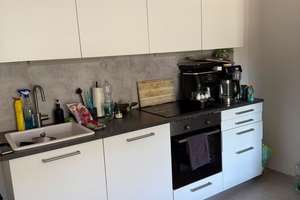 ALTERLANGEN ! Neuwertige, 2-Zimmer Erdgeschoßwohnung  mit Terrasse und TG Stellplatz in Toplage! – Lerchenbühl 51, 91056 Heiligenloh, Erlangen – Vorschaubild 4