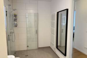 Möbellierte neuwertige 3-Zi-Wohnung mit SW-Loggia, Aufzug, TG und hochwertiger Einbauküche – 51379 Opladen, Leverkusen – Vorschaubild 10