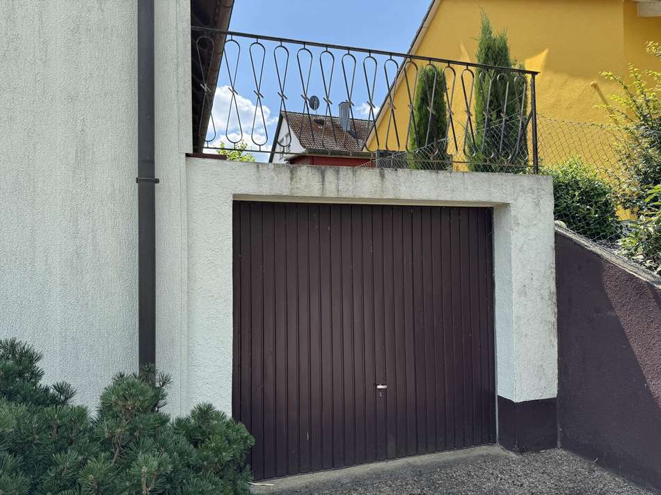 Garage 2