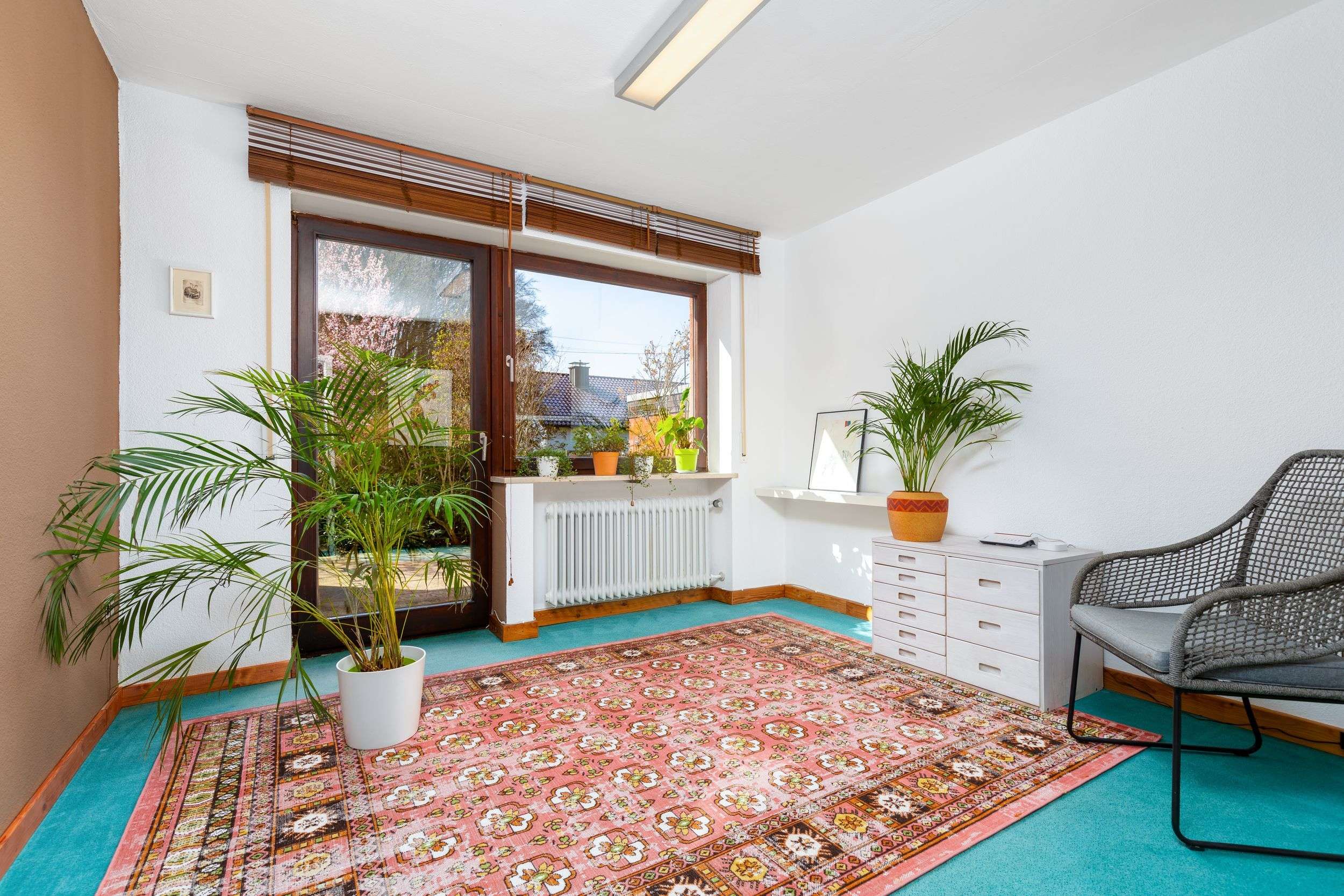 Immobilie in Rehling - Ihre Wohnzukunft mit Niveau: 6 Zimmer mit stilvollem Studio im Grünen für die ganze Familie - Bild 2