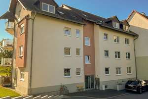 Kapitalanlage mit Potenzial – Helle 2-Zimmer-Wohnung mit großem Balkon und Stellplatz in Klipphausen – Taubenheimer Straße 26, 1665 Triebischtal – Vorschaubild 3