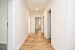Frisch sanierte 3-Zimmer-Wohnung im Hochparterre in Horn-Lehe inkl. Tiefgaragenstellplatz – Die vollständige Adresse der Immobilie erhältst du vom Anbieter., 28357 Lehesterdeich, Bremen – Vorschaubild 11