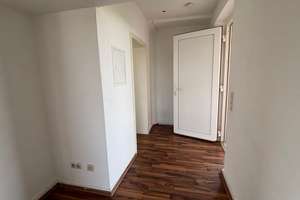 Helle 3,5-Zimmer Wohnung mit Balkon in Essen! 2 NKM frei! – Asthöwerstraße 7, 45147 Holsterhausen, Essen – Vorschaubild 6