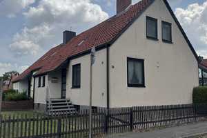 Duderstadt: Feine Doppelhaushälfte mit pflegeleichtem Grundstück – Göttingen (Kreis) – Vorschaubild 1