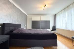 Flexibles Wohnkonzept: Großzügiges Wohnhaus mit Arbeitsbereich und Garten in 78586 Deilingen – Die vollständige Adresse der Immobilie erhältst du vom Anbieter., 78586 Deilingen – Vorschaubild 13