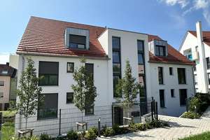 Exklusive Eigentumswohnung in der obersten Etage mit solidem Mieter - ideal für Kapitalanleger