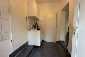 Seltene Gelegenheit: Kernsaniertes Zweifamilienhaus plus Baurecht für 3 weitere Einheiten – 60435 Eckenheim, Frankfurt am Main – Vorschaubild 8