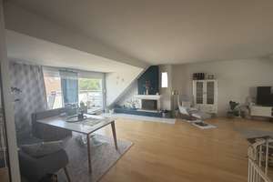 Ein Traum auf zwei Ebenen, 125 m² mit Balkon und EBK in Köln-Lindenthal