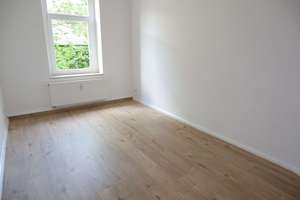 Frei ab 1.1.26  - Bad mit Fenster - West Balkon - 2.OG - wg-geeignet ! – Horst-Menzel-Straße 10, 9112 Kaßberg, Chemnitz – Vorschaubild 4