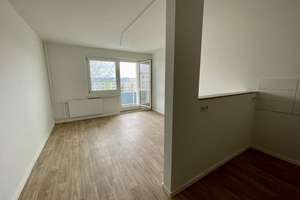 Attraktive 4-Raumwohnung im grünen Stadtteil Helbersdorf – Paul-Bertz-Straße 33, 9120 Helbersdorf, Chemnitz – Vorschaubild 8
