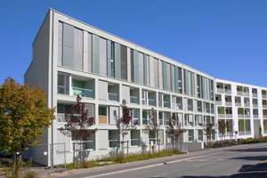 Schönes, neuwertiges Apartment mit Pantryküche in zentraler Lage - nur für Studenten und Azubis – Fritz-Fend-Straße 9, 93047 Innenstadt, Regensburg – Vorschaubild 1