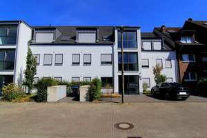 Hochwertige Terrassenwohnung mit Außenstellplatz und optionaler Einbauküche in ruhiger Lage – Die vollständige Adresse der Immobilie erhältst du vom Anbieter., 50997 Rondorf, Köln – Vorschaubild 1