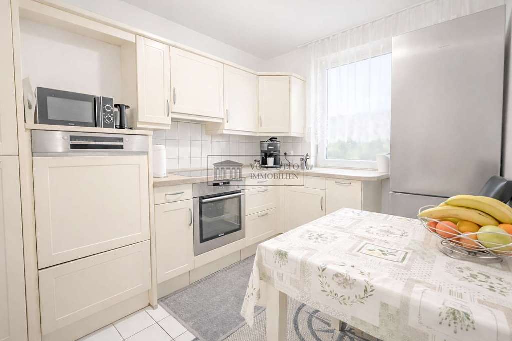 Immobilie in Ahrensburg - NUR 2,4 % Provision !!! Wohntraum in herrlicher Ruhe - Bild 2