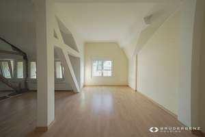 3-4 Zimmer: Maisonette-Dachgeschosswohnung mit Terrasse direkt auf der Luegallee – Luegallee 10, 40545 Oberkassel, Düsseldorf – Vorschaubild 9