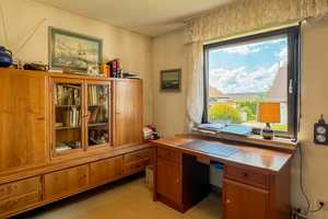 Viel Raum und Potenzial: Freistehendes Einfamilienhaus mit ausbaubarem Dachboden und großem Garten – Calw (Kreis) – Vorschaubild 16