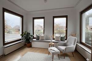 Exklusives 7,5-Zimmer-Einfamilienhaus mit Balkon und Terrasse in Berlin - Buckow