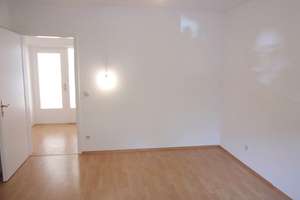 Schöne 4-Zimmer-Wohnung in Hamburg-Meiendorf zu verkaufen: grün, ruhig, gepflegt, familienfreundlich – Nydamer Ring 6, 22145 Rahlstedt, Hamburg – Vorschaubild 10